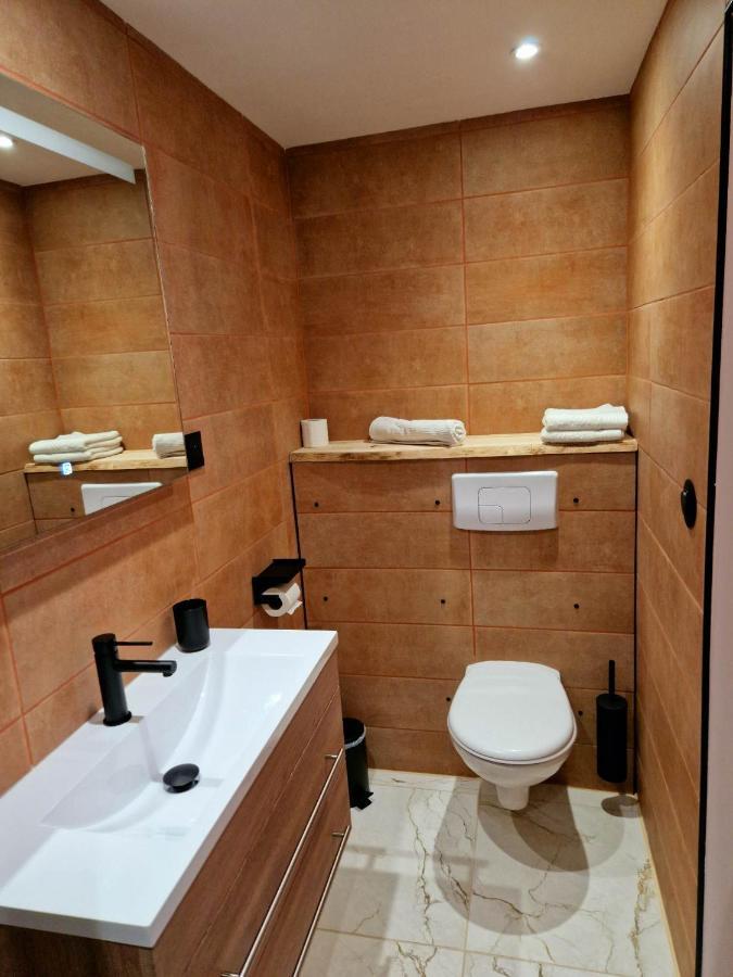 Lou Mouli Di Baou Bed & Breakfast Labeaume Eksteriør bilde