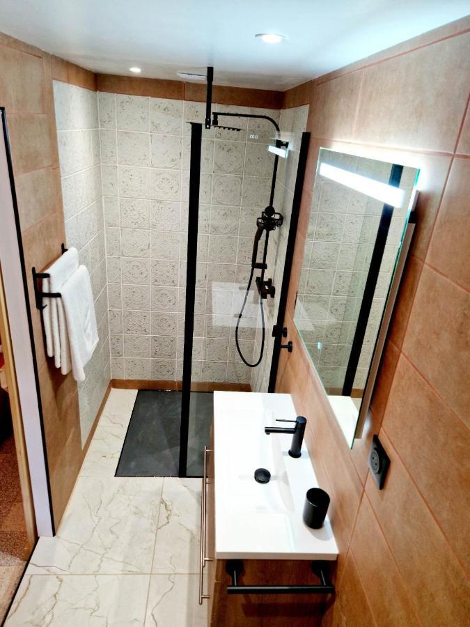Lou Mouli Di Baou Bed & Breakfast Labeaume Eksteriør bilde